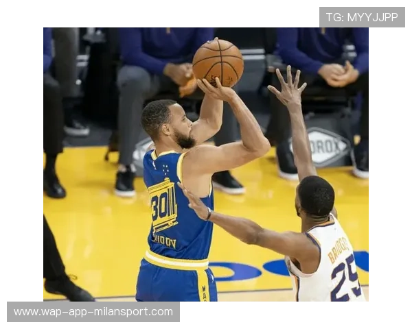 勇士战术板升级,侧重速度与外线联动 勇士战术板升级,侧重速度与外线联动