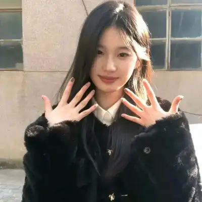 公奥婷